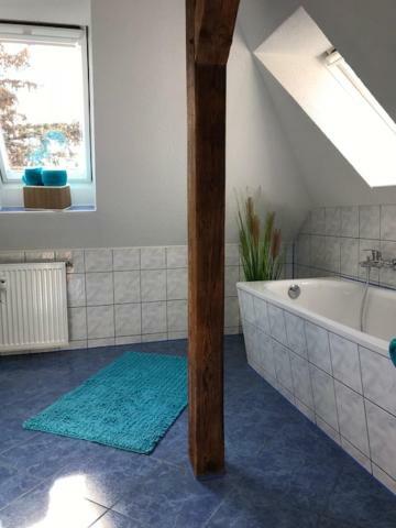 Liebevoll Eingerichtete Ferienwohnung Im Dg Zwenkau Zewnętrze zdjęcie